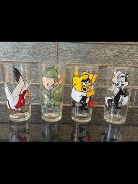 Vintage Looney Tunes Pepsi Collectors Series 1970’s Collector's Drinking Glasses